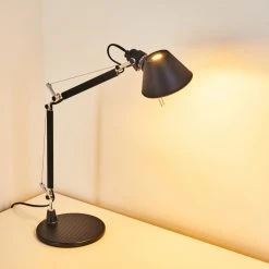 Artemide TOLOMEO MICRO Tischleuchte Schwarz, 1-flammig 23 Artemide TOLOMEO MICRO Tischleuchte Schwarz, 1-flammig -Günstiges Tischlampen Geschäft artemide tolomeo micro tischleuchte a011830 5