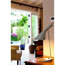 Louis Poulsen AJ Tischleuchte Grau, 1-flammig