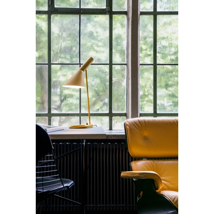 Louis Poulsen AJ Tischleuchte Gelb, 1-flammig 4 Louis Poulsen AJ Tischleuchte Gelb, 1-flammig – Bild 2
