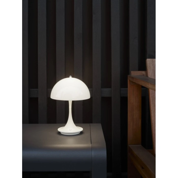 Louis Poulsen Panthella Portable V2 Tischleuchte LED Weiß, 1-flammig 7 Louis Poulsen Panthella Portable V2 Tischleuchte LED Weiß, 1-flammig – Bild 5