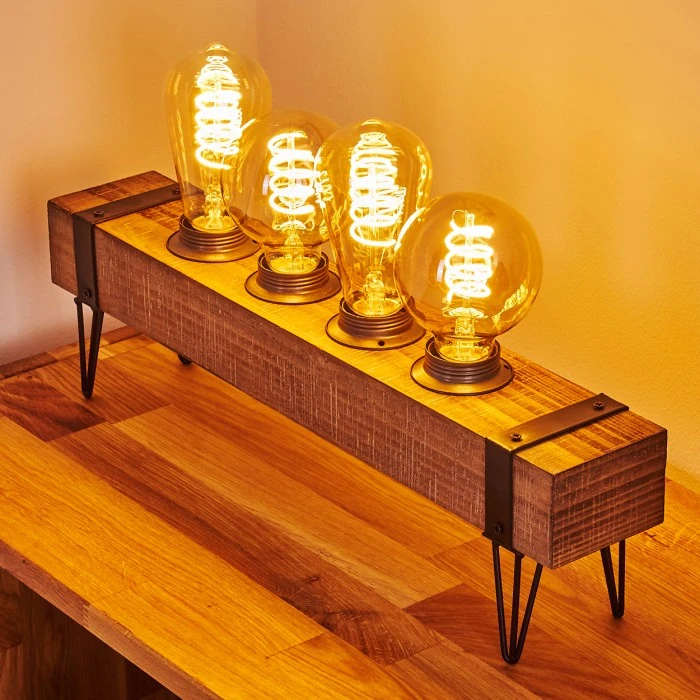 Hofstein Montgomery Tischleuchte Schwarz, Holz hell, 4-flammig 7 Hofstein Montgomery Tischleuchte Schwarz, Holz hell, 4-flammig – Bild 5